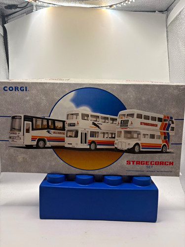 Corgi stagecoach set - corgi,