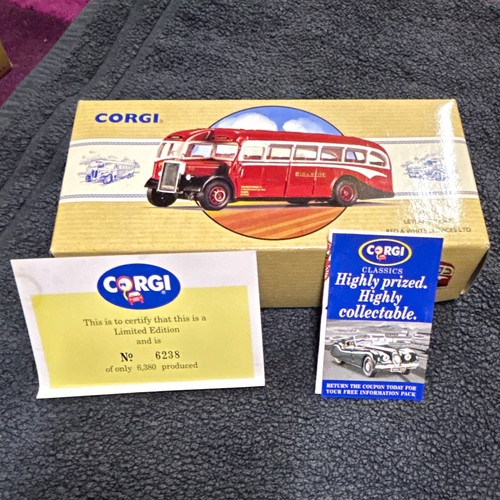 Corgi classics london red - london,