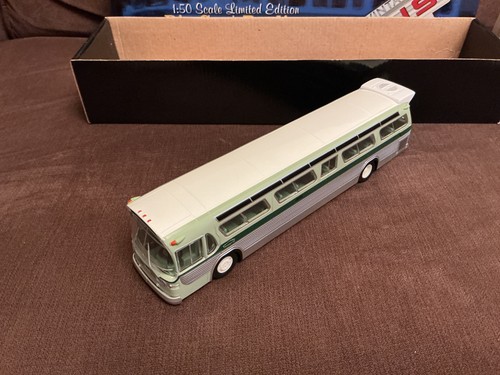 Corgi 54311 fishbowl - gm, bus